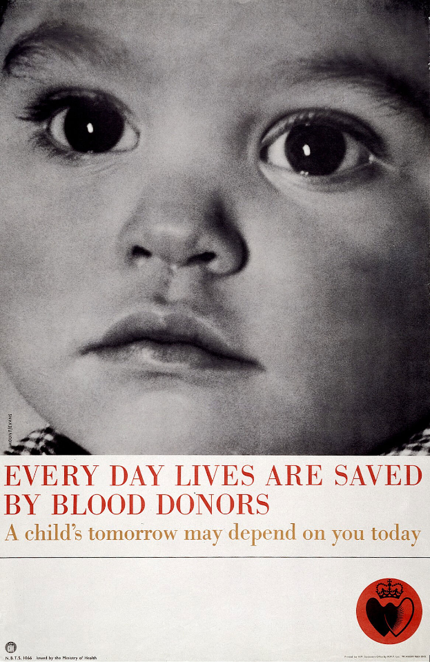 Ein Plakat mit dem Bild eines traurigen Kindergesichts und der fetten, schwarzen Schrift "Jeden Tag rettet Blutspenden Leben"