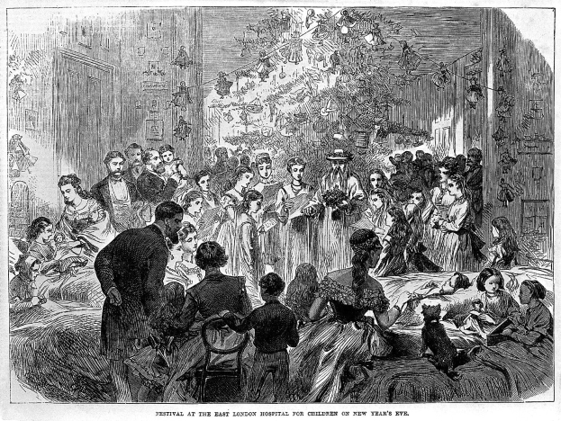 Schwarze und weiße Zeichnung einer Menschenmenge in einem Raum, einige stehen und einige sitzen auf Stühlen, mit Text unten, der "Festival im Ostlondoner Krankenhaus an Silvester" lautet.