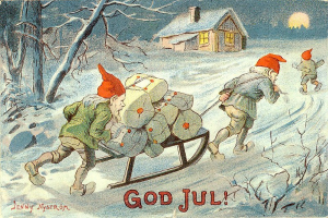 Vintage-Weihnachtsgrußkarte mit zwei Zwergen, die einen Schlitten mit Geschenken durch den Schnee ziehen, mit Bäumen, einem Haus und einem Mond im Hintergrund und der Inschrift "God Jul".